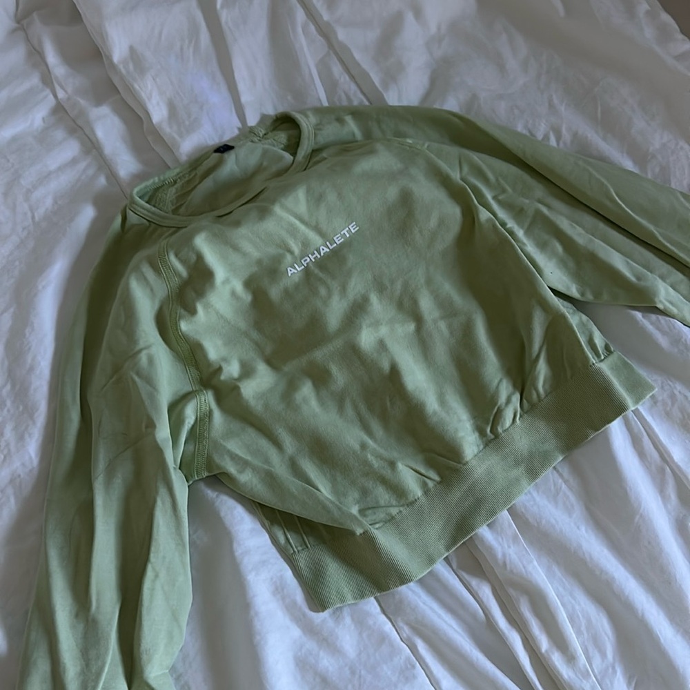 Alphalete Amplify Long Sleeves Crop